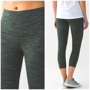 EUC Lululemon Wunder Under Crop High Rise Sz 8